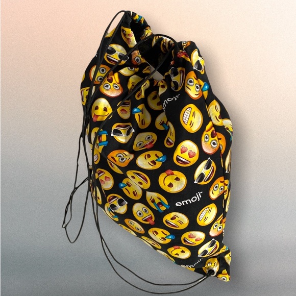 Handmade String Bag Emoji Tote Backpack - Picture 5 of 9